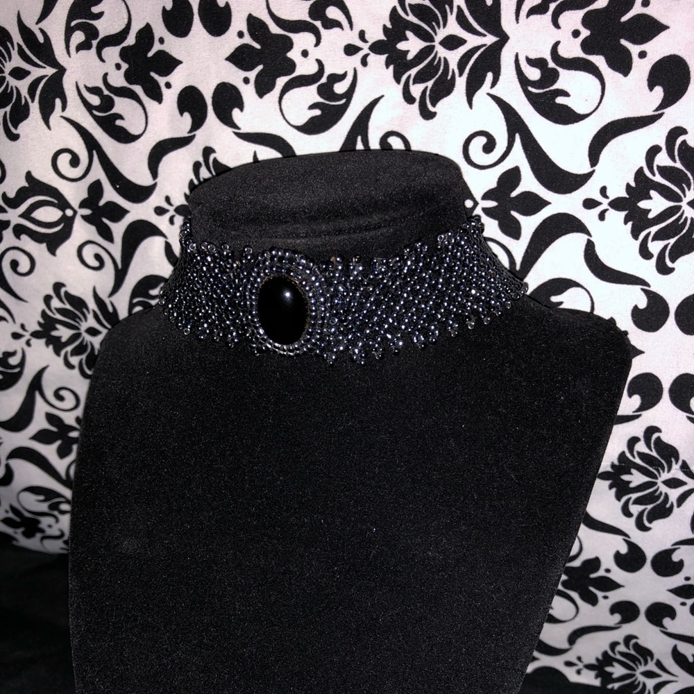 Choker style necklace